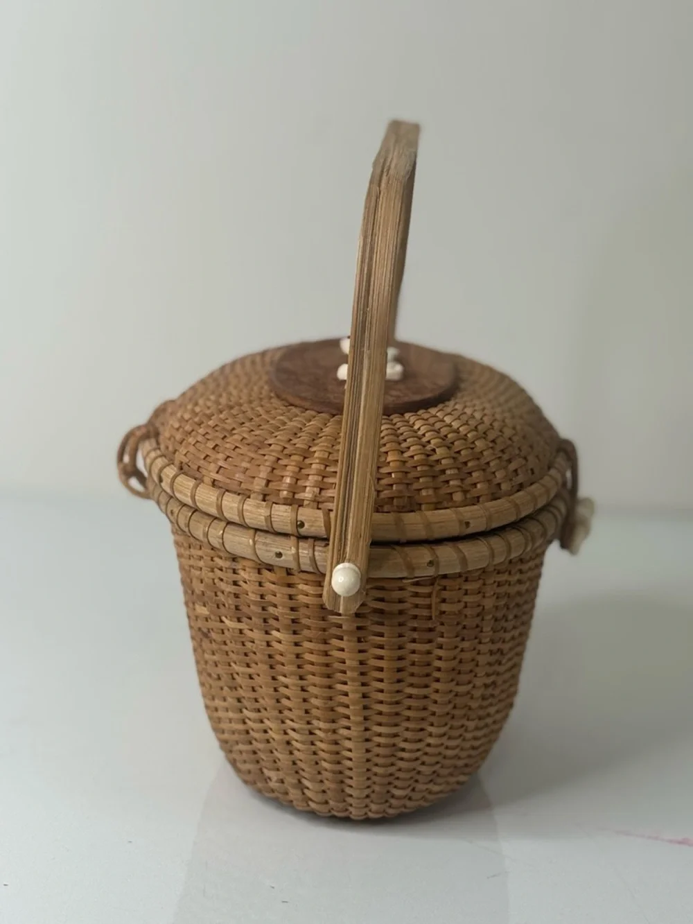 Vintage Nantucket Basket Handbag with Bird - Picture 3 of 9